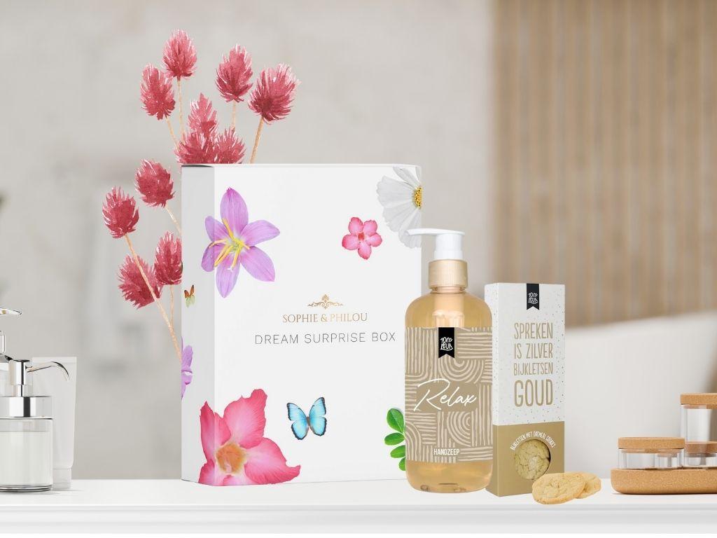 Dream Surprise Box – Relax & Goud | Luxe Verwenbox met Handzeep en Koekjes
