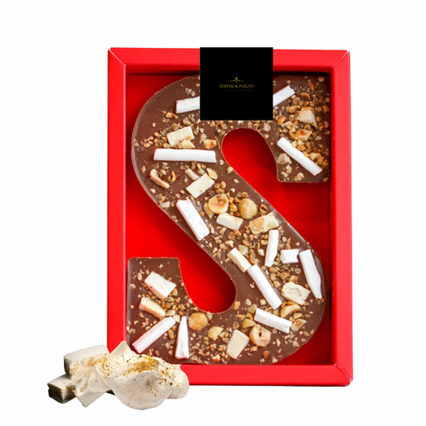 Chocoladeletter S met nougat en melkchocolade