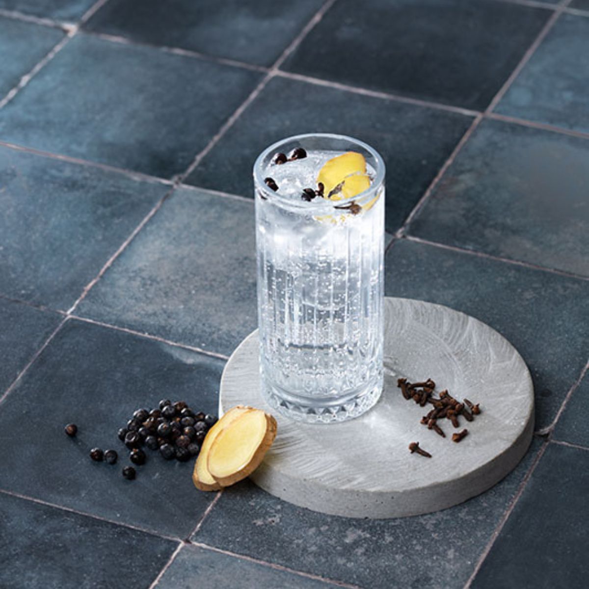 Originals Gift Pack Gin | 2 Glasses | Snippers | productafbeelding 5