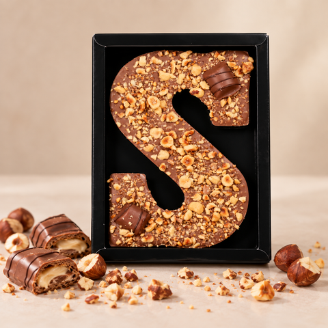 Sophie & Philou Luxe Gevulde Chocoladeletter S | Melk | Hazelnotencrème Bueno