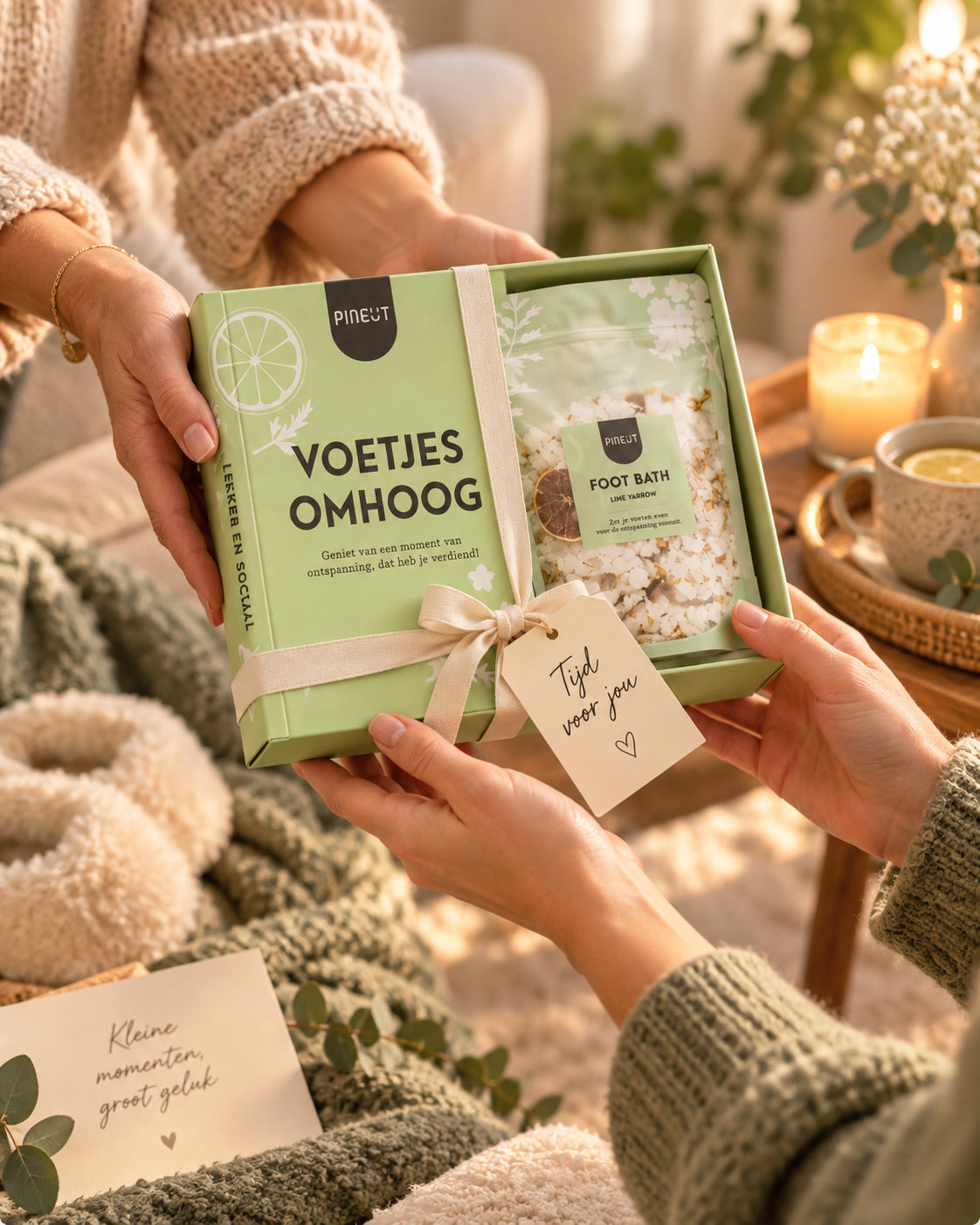 Voetjes omhoog Brievenbuscadeau Voetenbad als cadeau tijdens een persoonlijk overhandigingsmoment