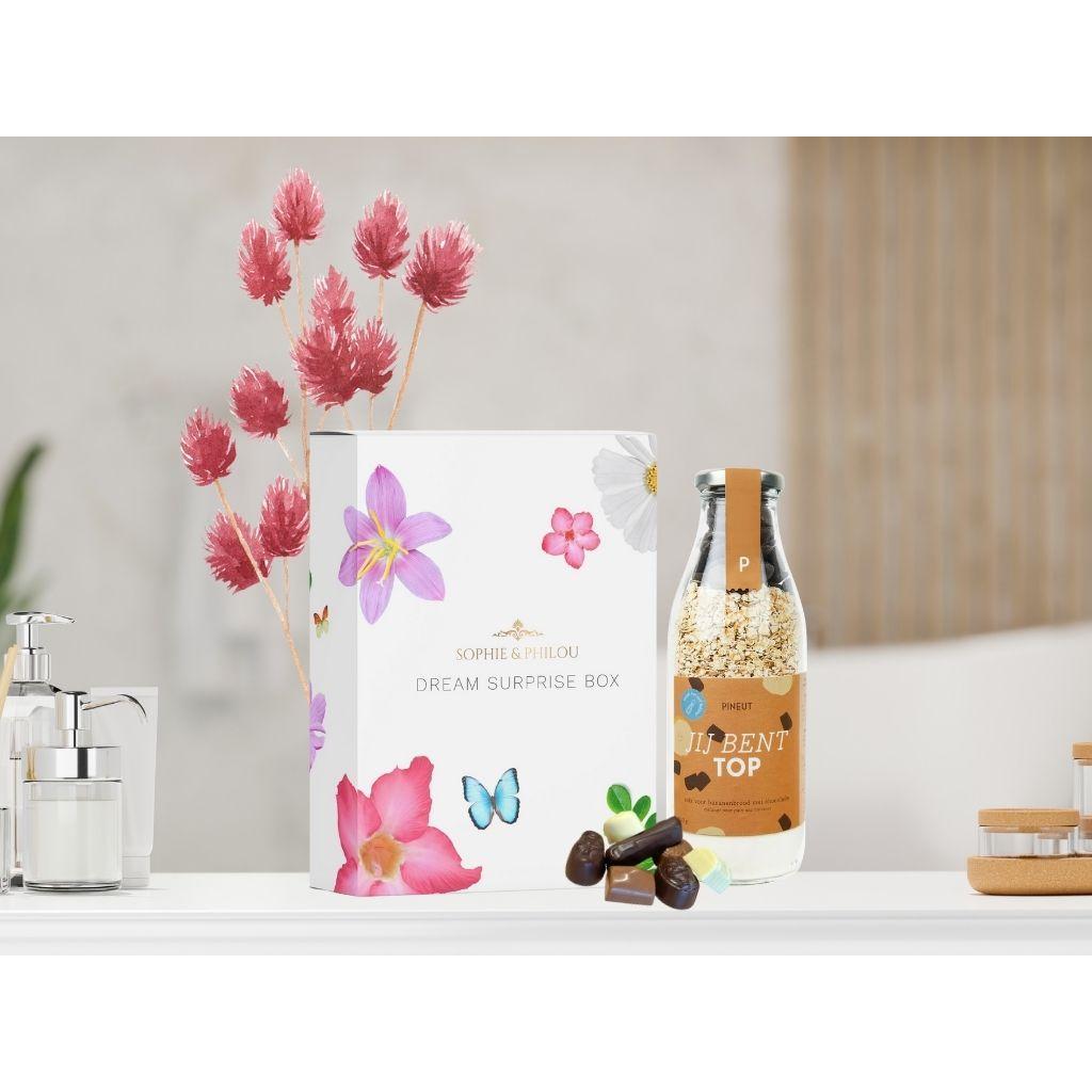 Dream Surprise Box – Jij Bent Top | Luxe Cadeaubox met Chocolade & Bananenbroodmix