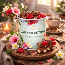 Sophie & Philou Dag van de Zorg chocolade beker met beertjes en hartjes