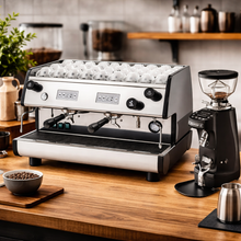 Espressomachine 2 pistons + koffiemolen