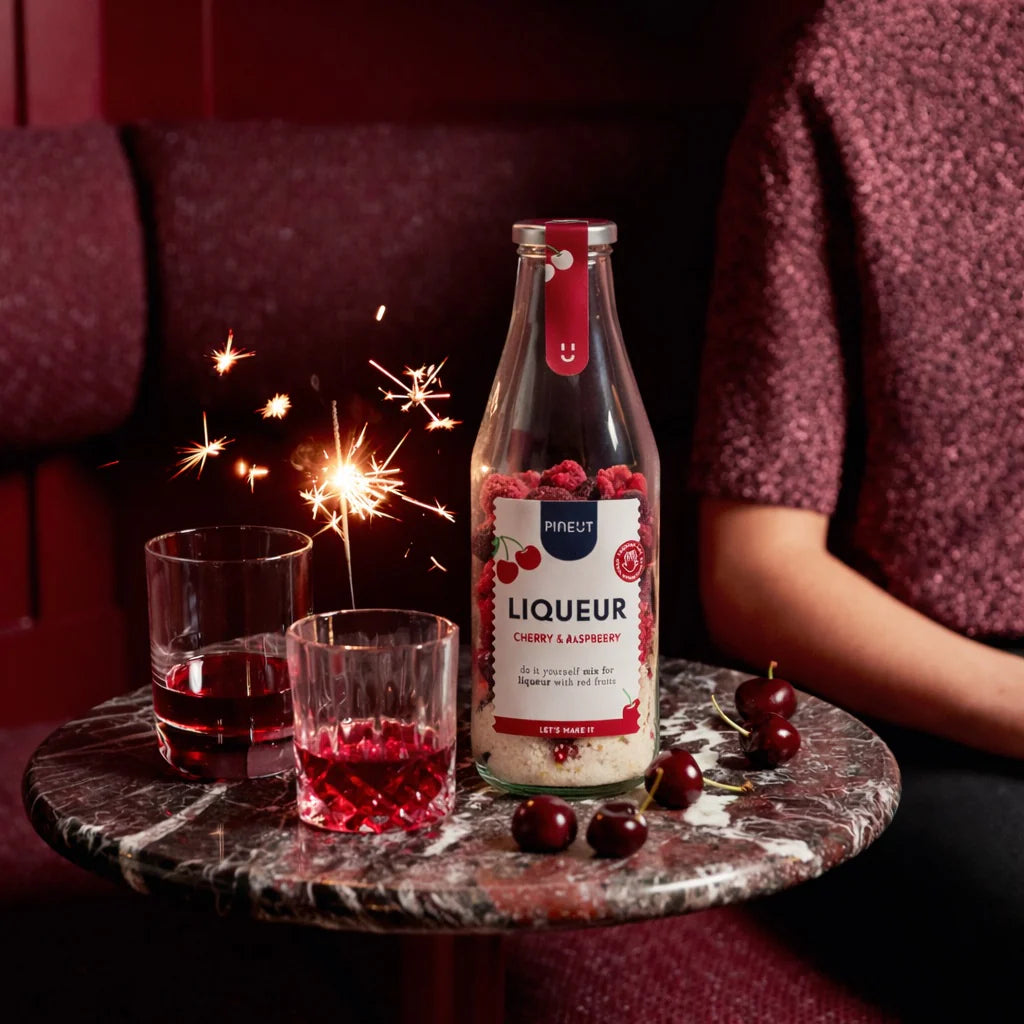 Pineut kersenlikeur Kers op de taart in fles