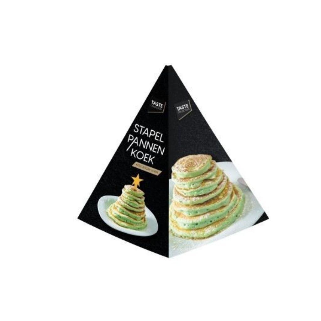 Stapel Pannenkoek Kerstboom Mix verpakking met stapel pannenkoeken in kerstboomvorm.