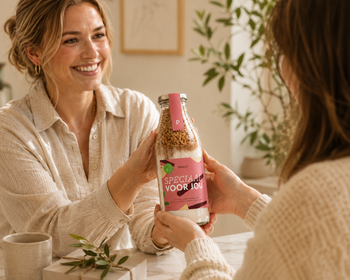 Appel-kaneel cake bakmix van Pineut als cadeau