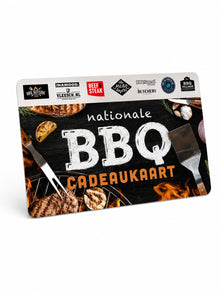 BBQ Cadeaukaart afbeelding met logo's van leveranciers en vleesbereidingen, ideaal voor barbecue liefhebbers.