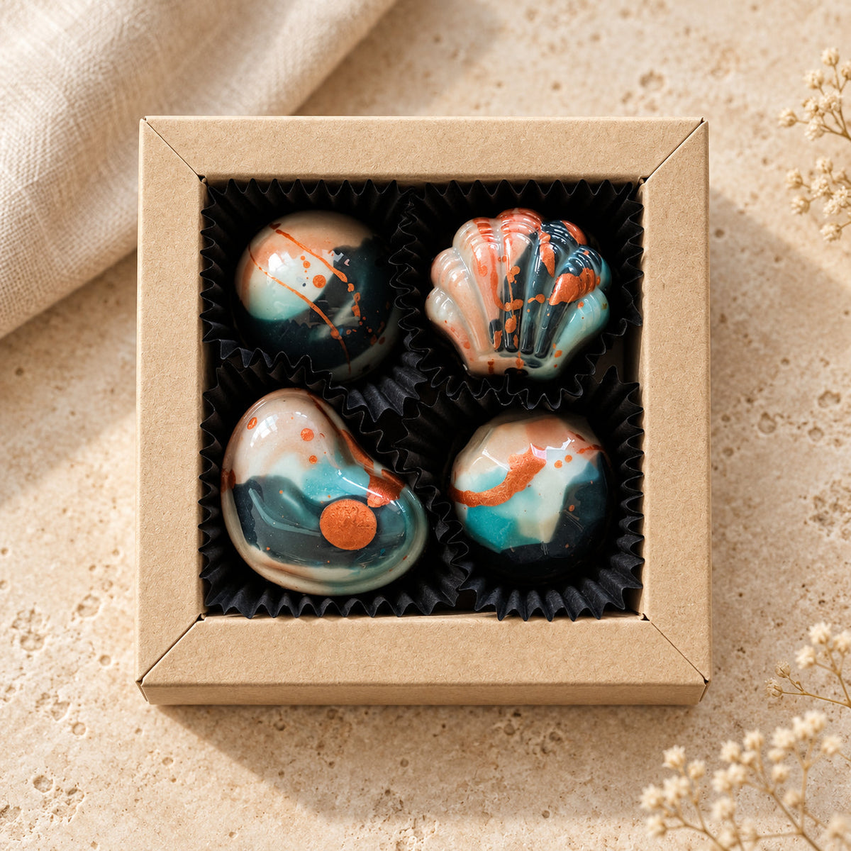 Bonbons Mini met 4 handgemaakte bonbons in cadeauverpakking