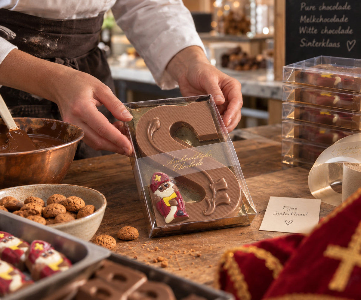 Chocoladeletter personaliseren door een letter en chocoladesoort te kiezen voor Sinterklaas