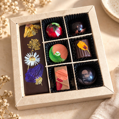 Combidoosje Small met bloemenreep en 6 handbeschilderde bonbons