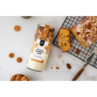 Italian Amaretti cake + Cadeaudoosje