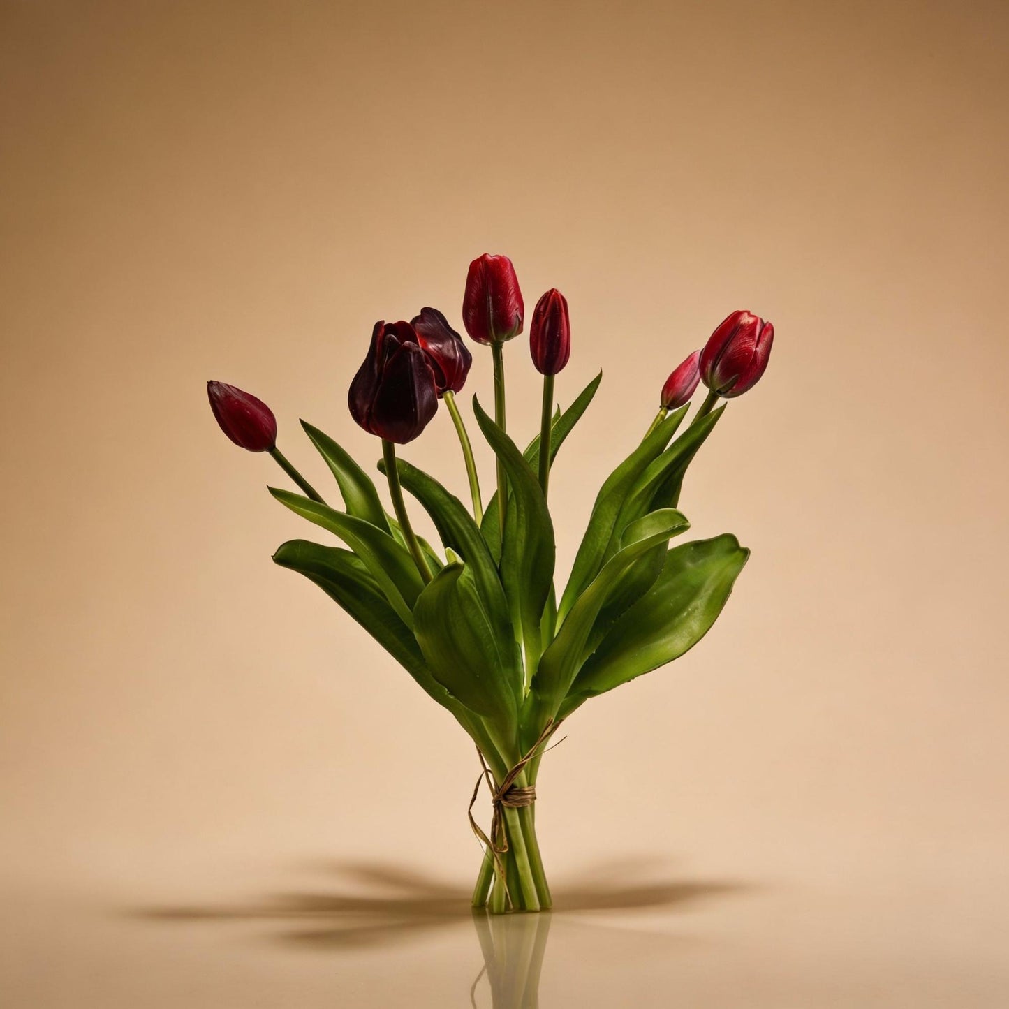 Tulpenstrauß – Tiefrot – Künstliche Tulpen „Real Touch“ – 7 Stiele – 42 cm