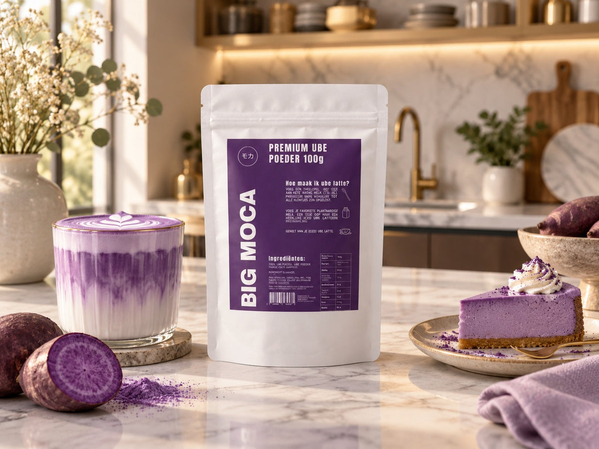 BIG MOCA Ube poeder 100% 100g in luxe moderne keuken met ube latte en dessert