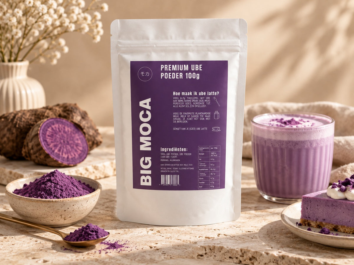 BIG MOCA Ube poeder 100% 100g sfeerbeeld met ube poeder en paarse ube latte