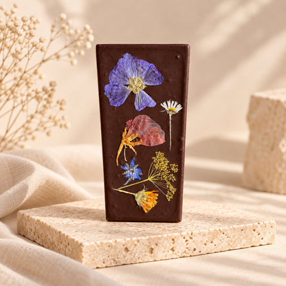 Vegan bloemenreep van pure Fairtrade chocolade met eetbare bloemen